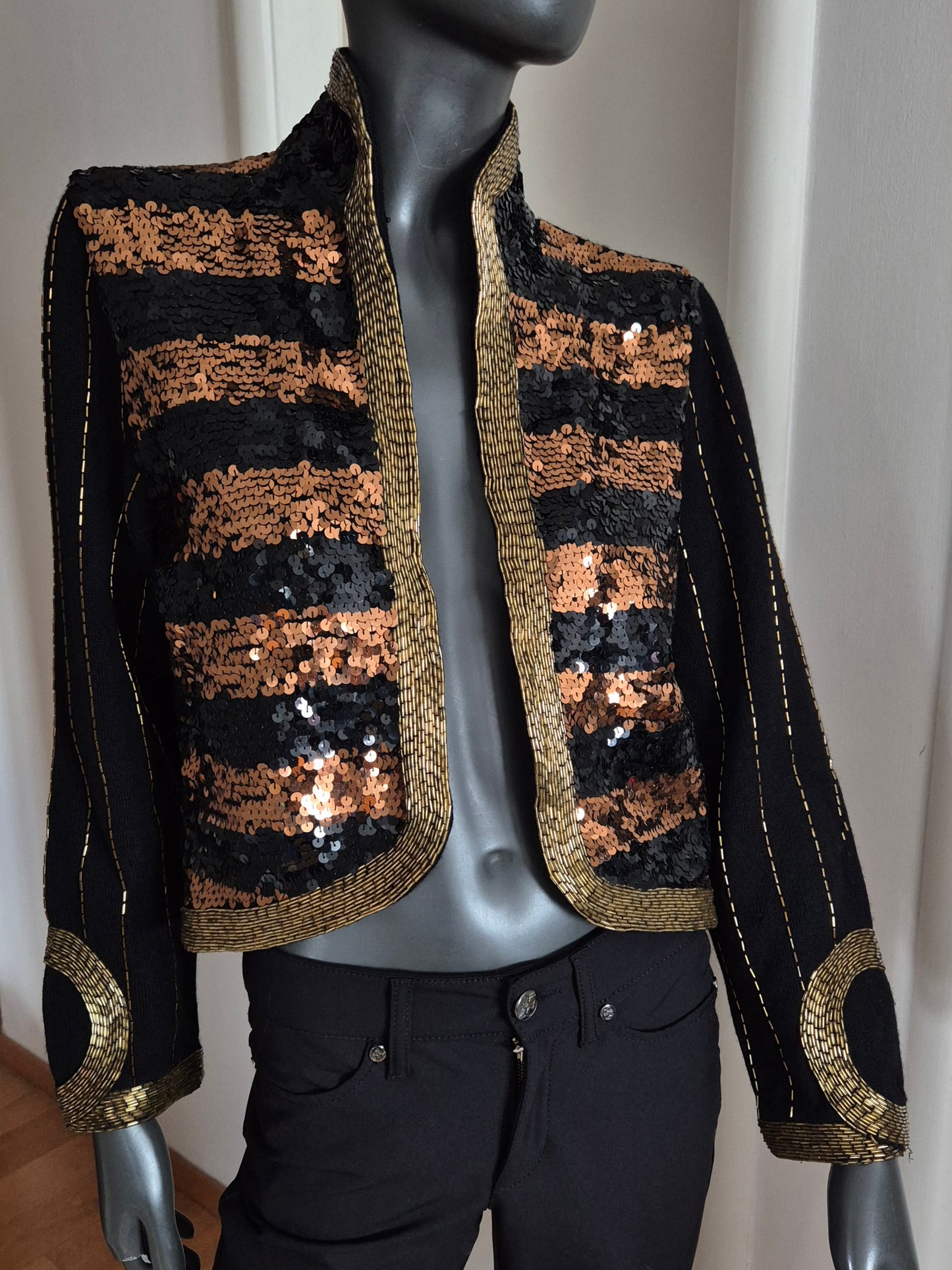 fantastična vintage jakna s perlicama, vuna