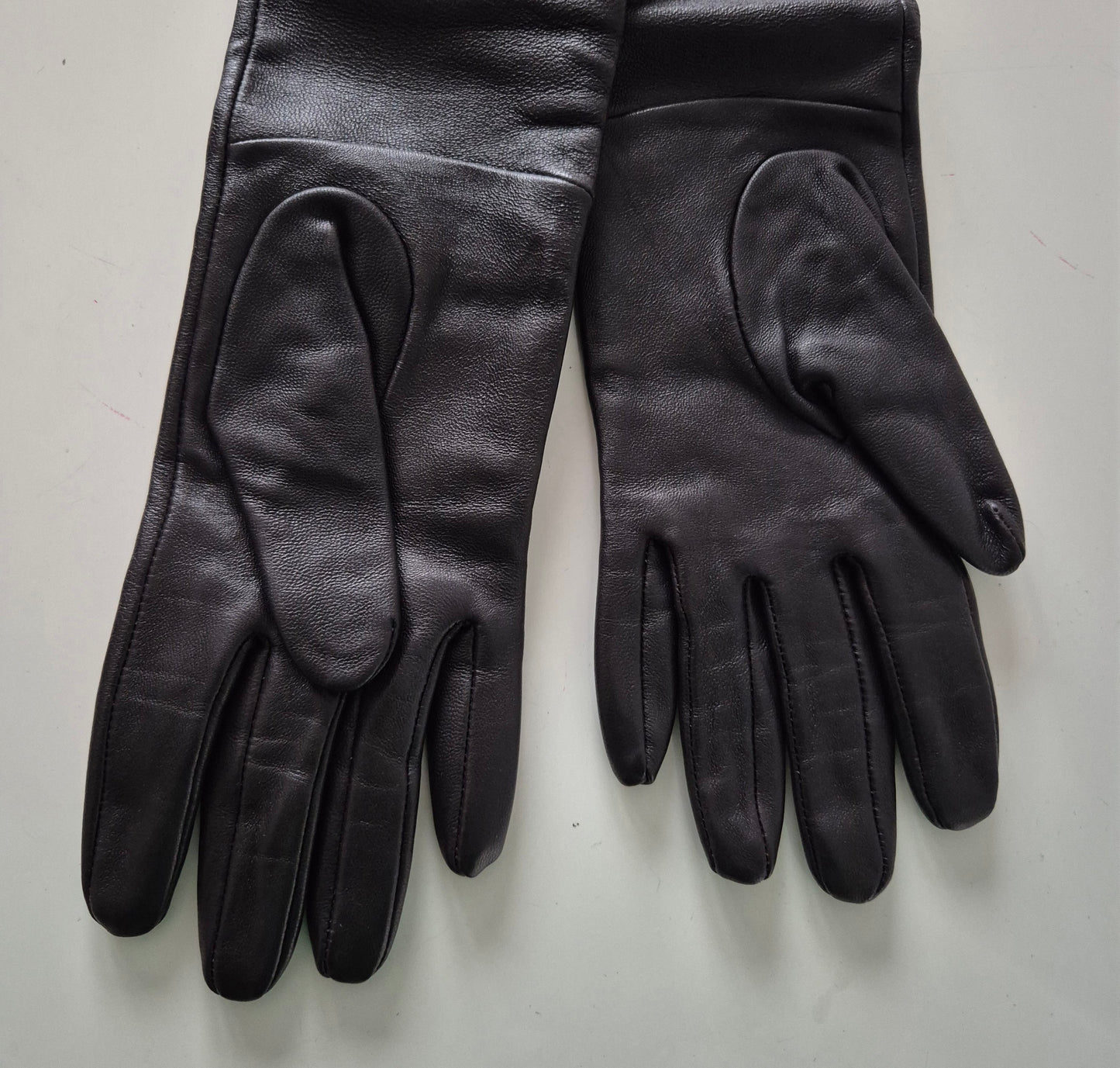 COS duge tamnosmeđe kožne rukavice, nove