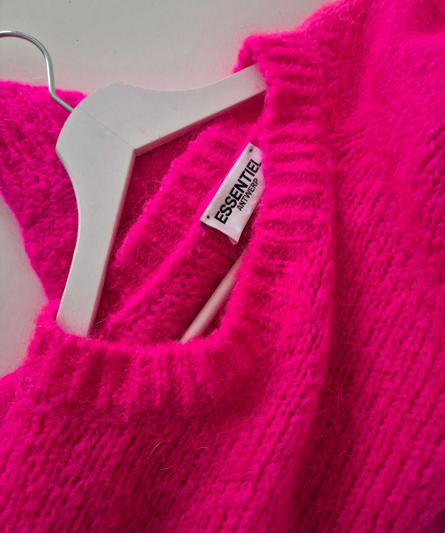 ESSENTIEL ANTWERP pink pulover, mješavina mohera