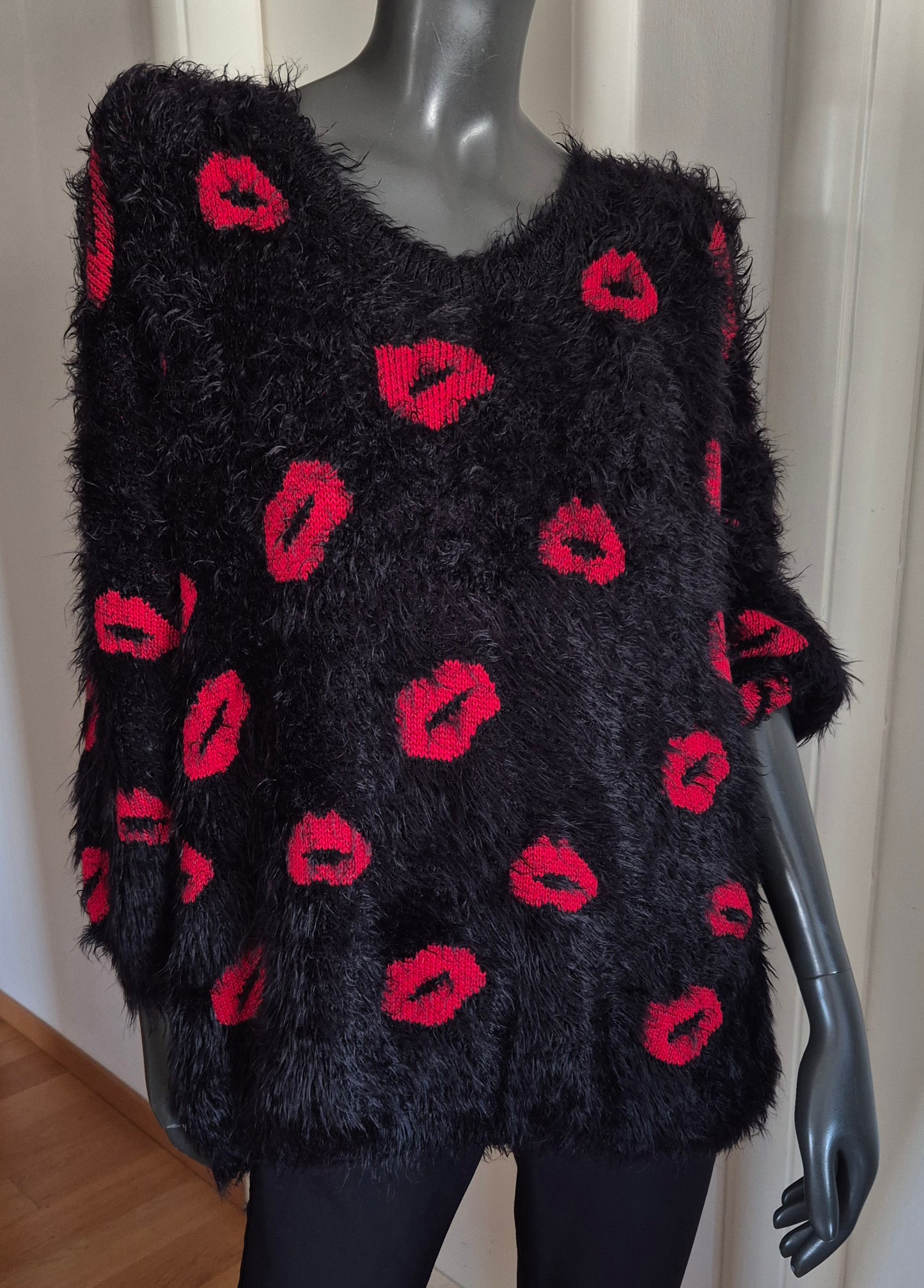 fluffy pulover luksuznog brenda CLIPS 💋