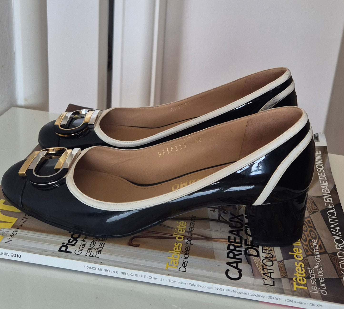 SALVATORE FERRAGAMO cipele, lak koža