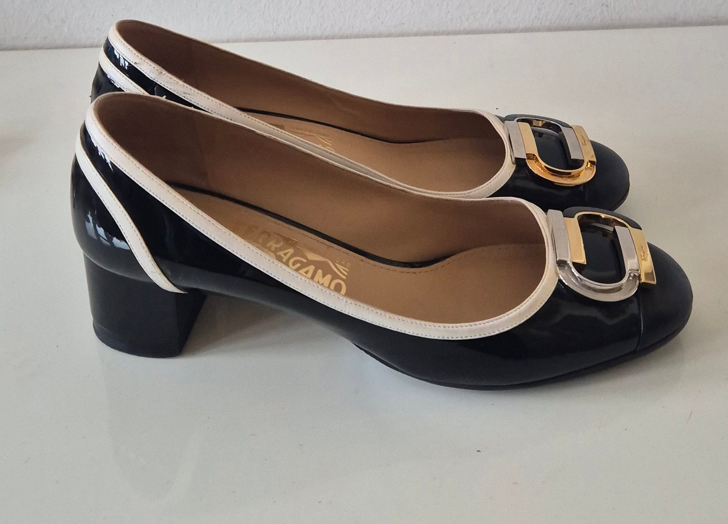 SALVATORE FERRAGAMO cipele, lak koža