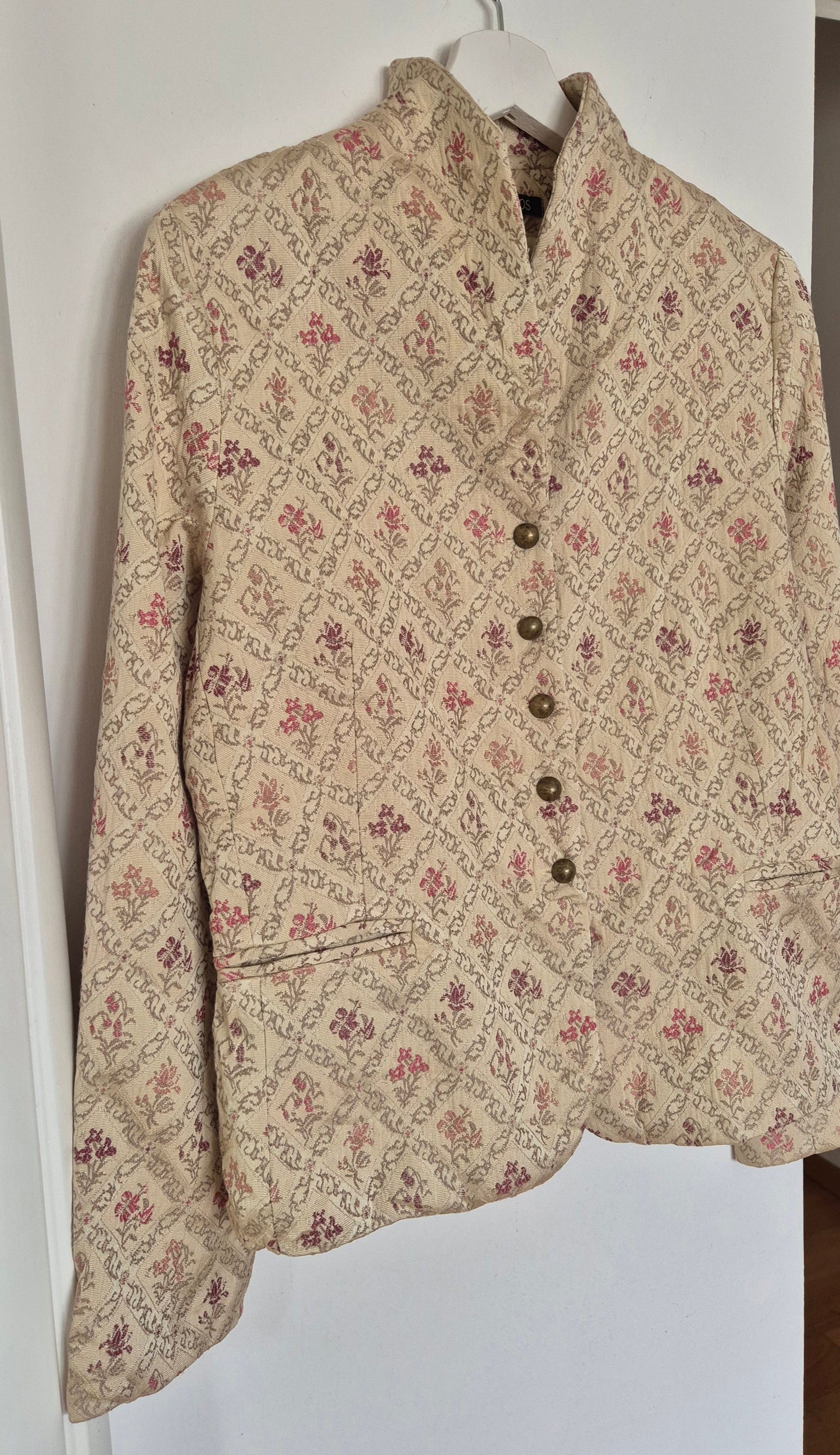 španjolska jakna od žakara 🫠