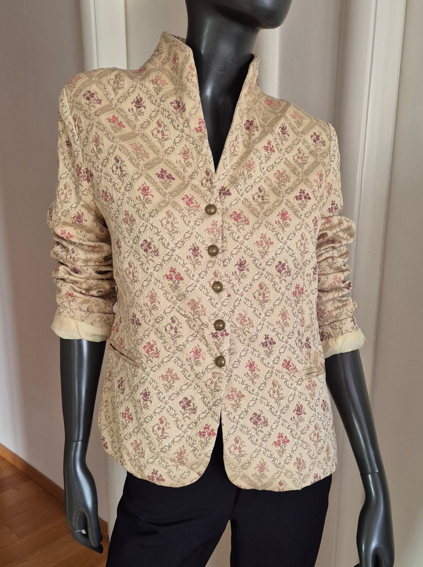 španjolska jakna od žakara 🫠