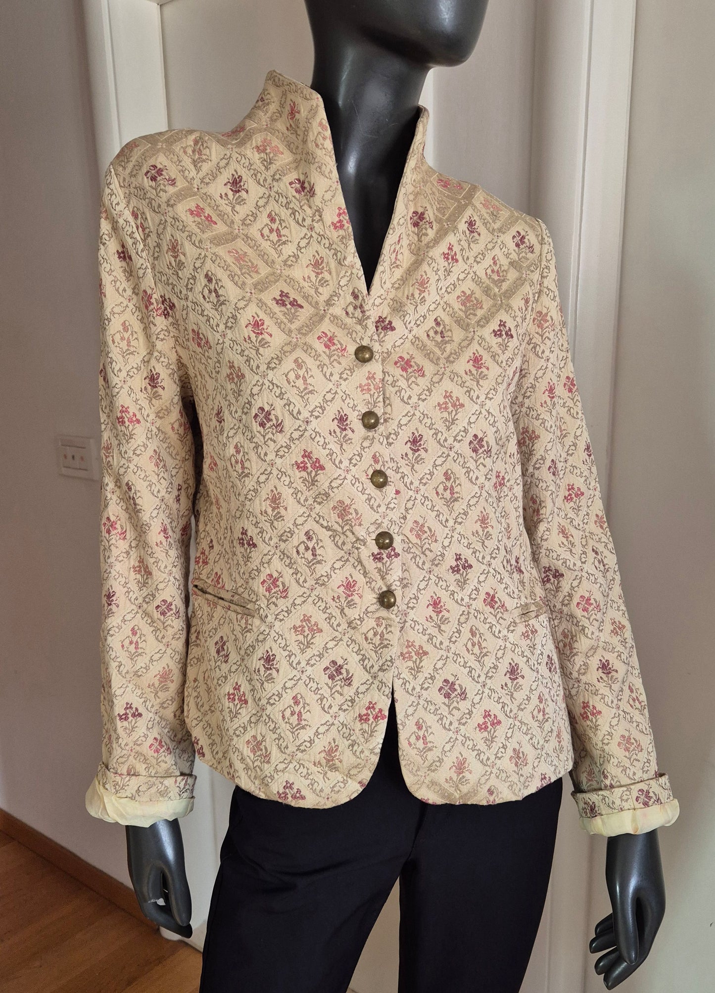 španjolska jakna od žakara 🫠