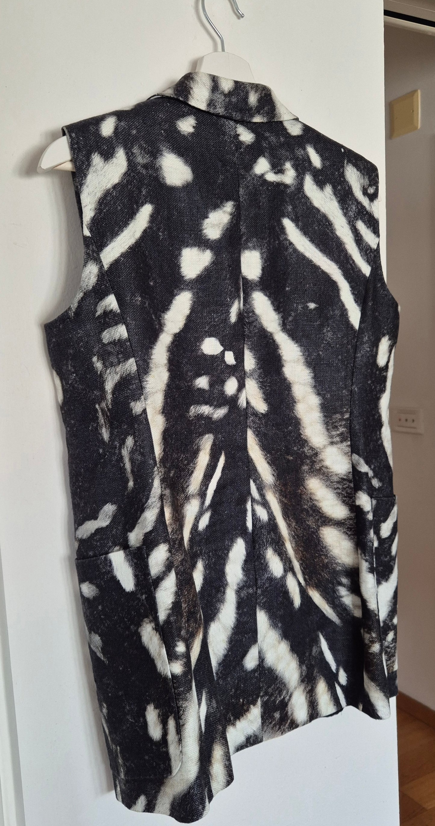 MAX MARA laneni prsluk