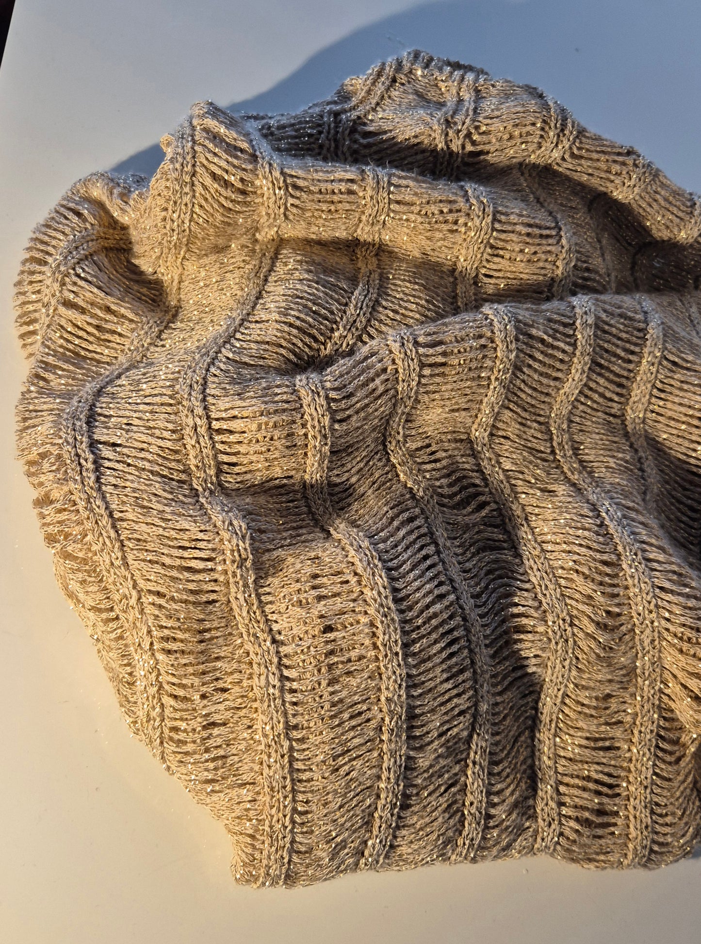 beige-zlatna končana vesta/haljina