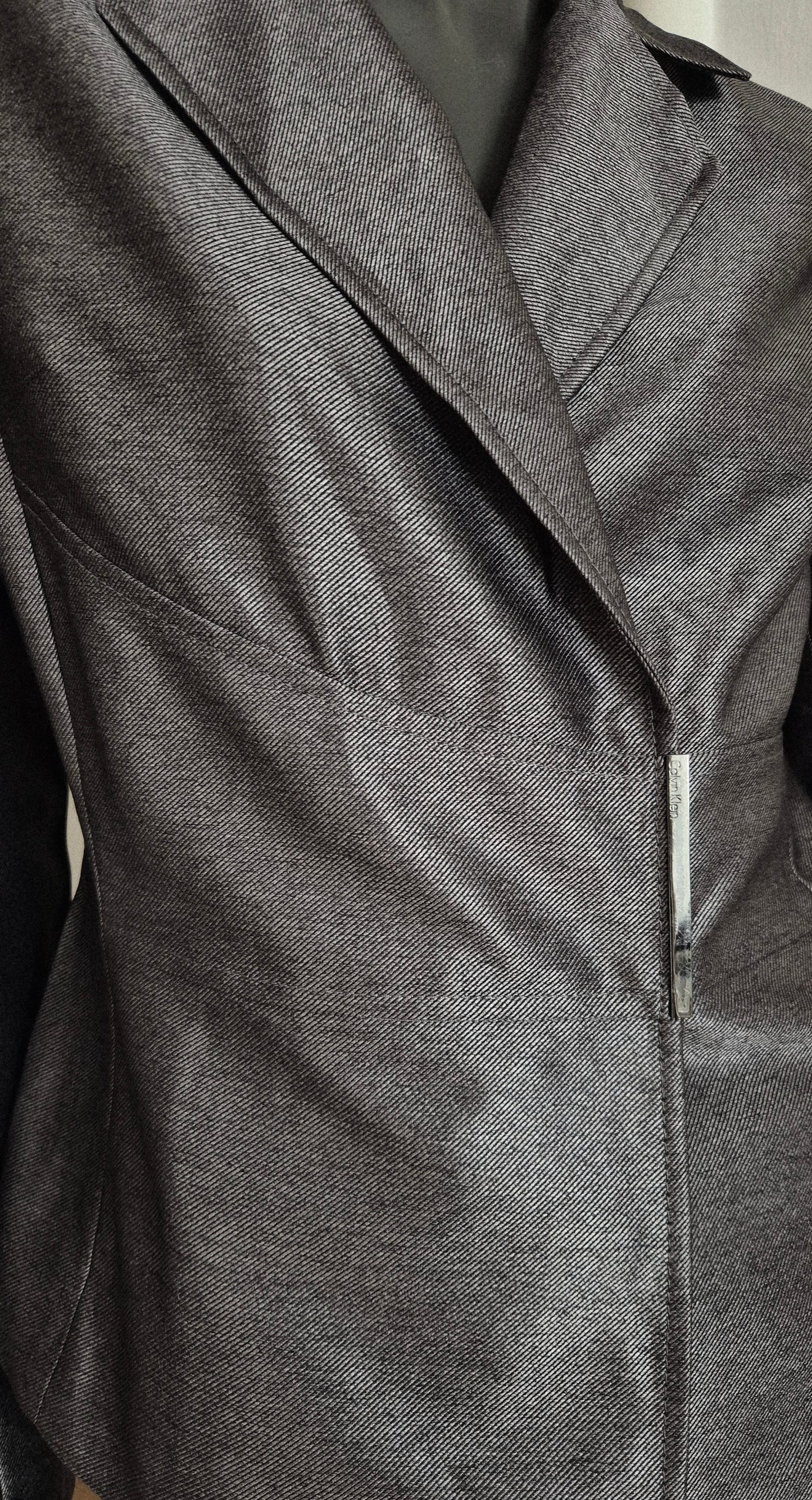 CALVIN KLEIN srebrno-sivi sako/jakna