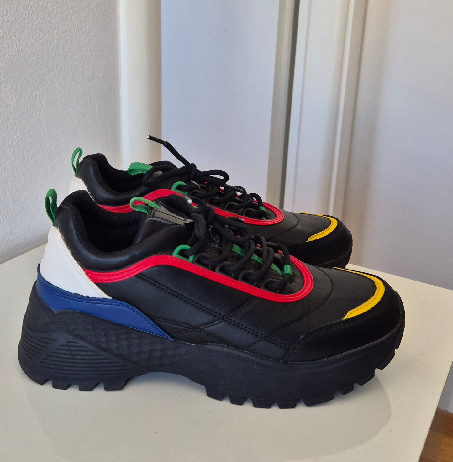 BENETTON tenisice, 38, nove