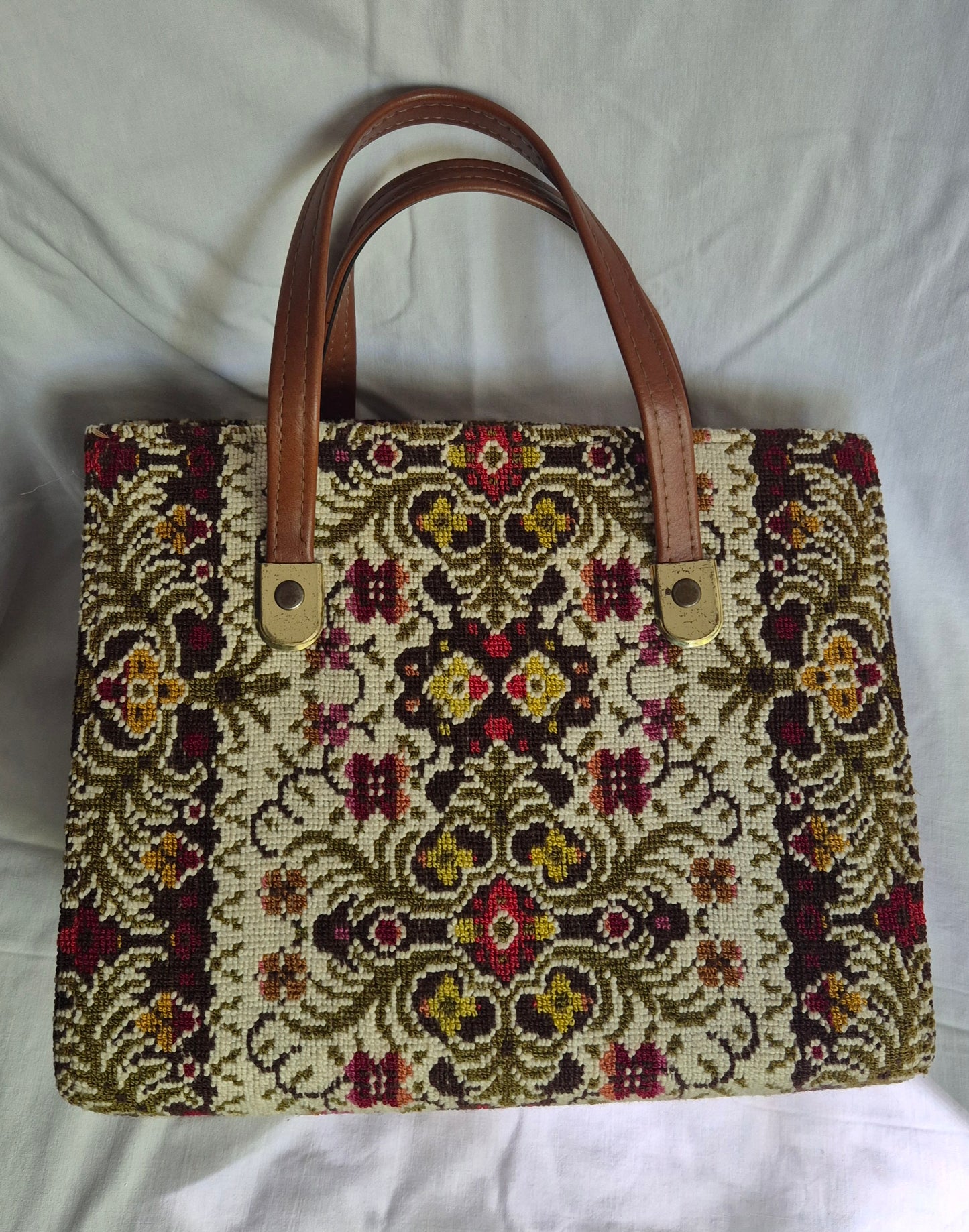 very very vintage tapestry torba