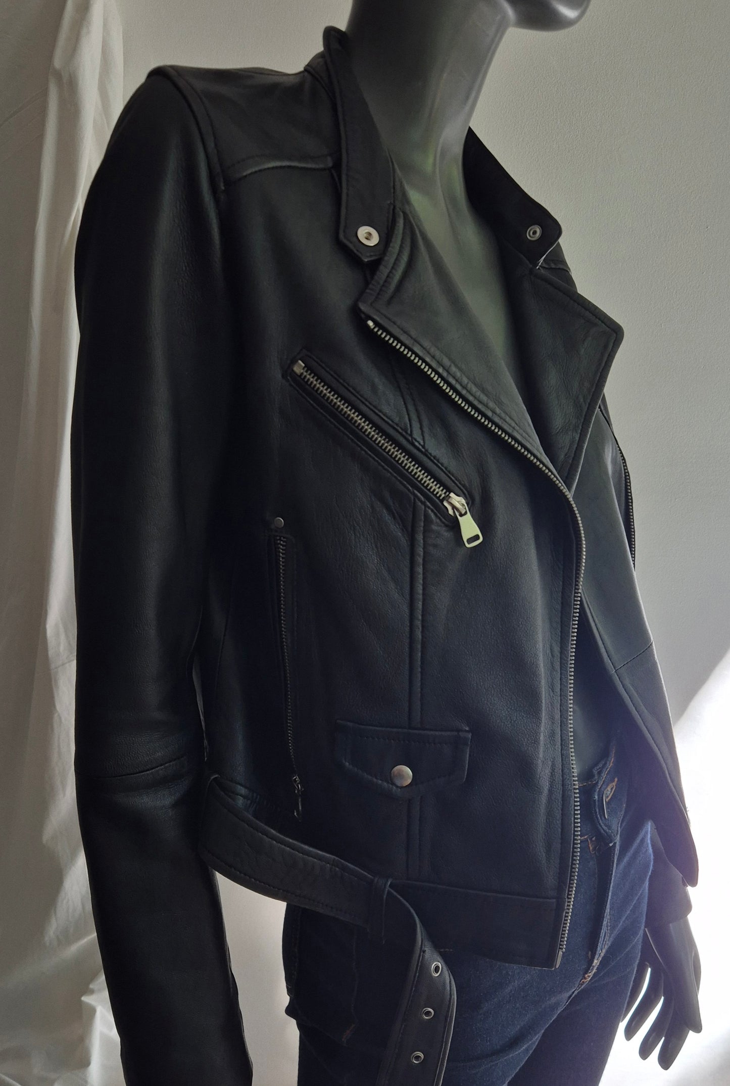 ZARA crna kožna biker jakna