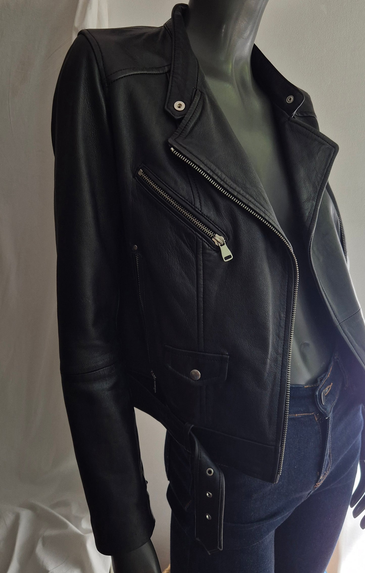 ZARA crna kožna biker jakna