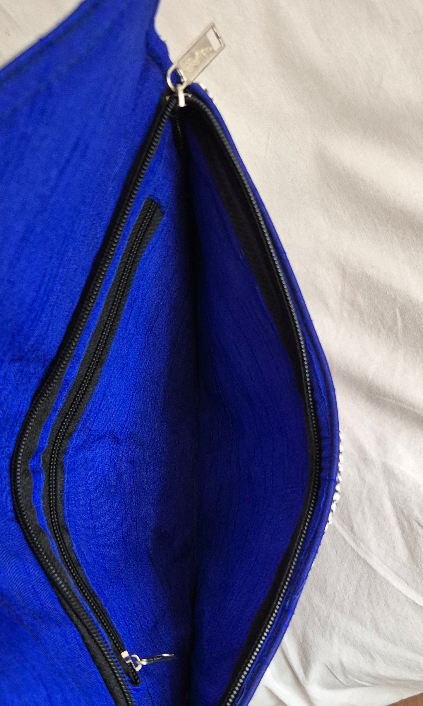 torba od tajlandske svile i detalja