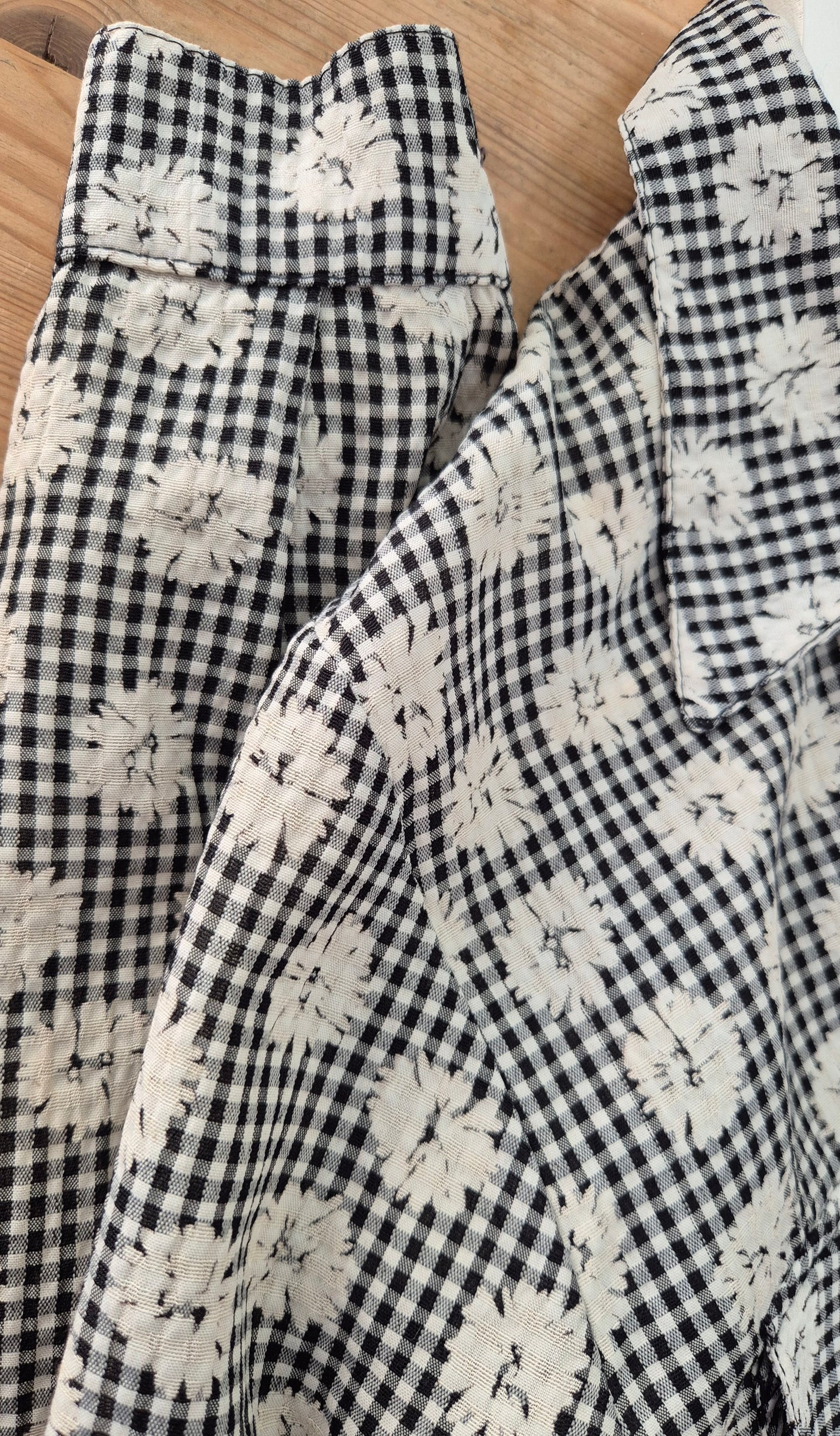 floral/gingham vintage košulja, rustikalni tip materijala 🖤🤍