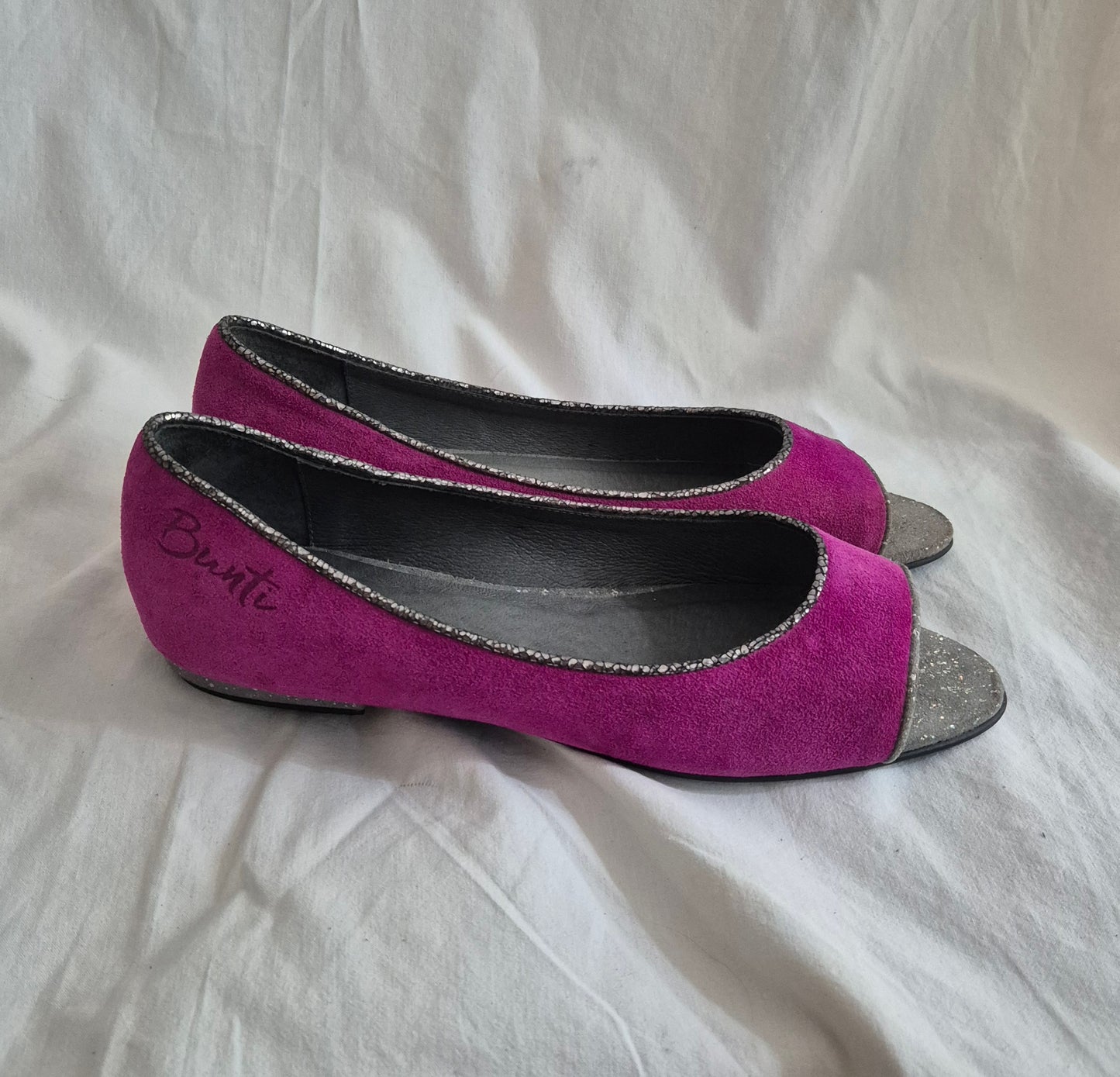 BUNTI balerinke, brušena koža, ručni rad, nove, 40 🎀