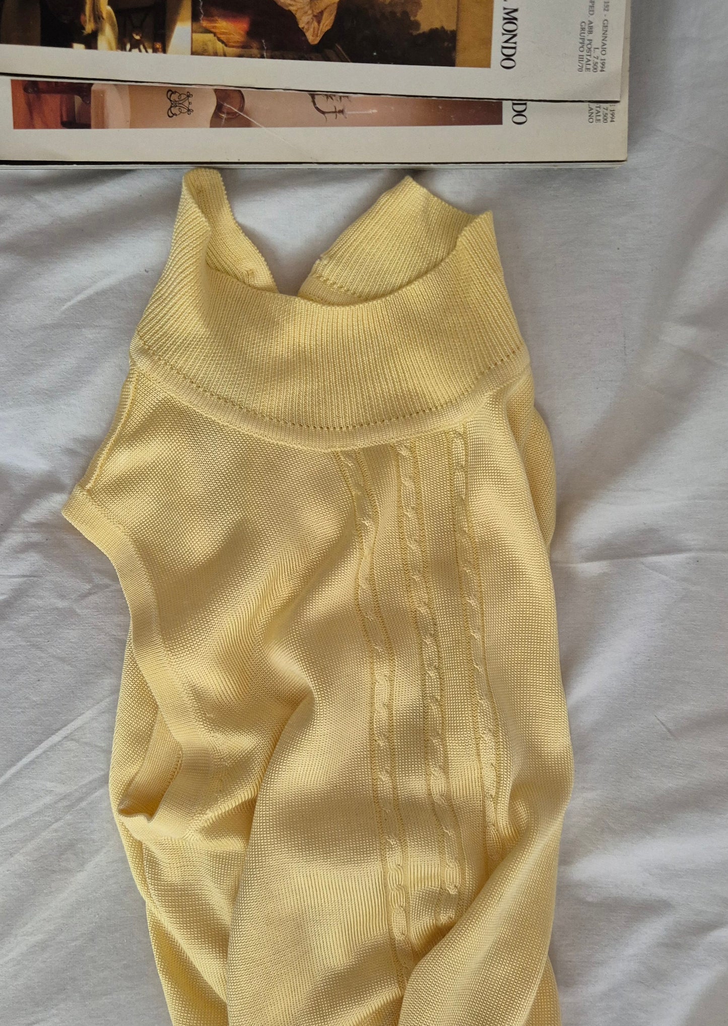 vintage butter yellow pleteni top, viskoza 🧈