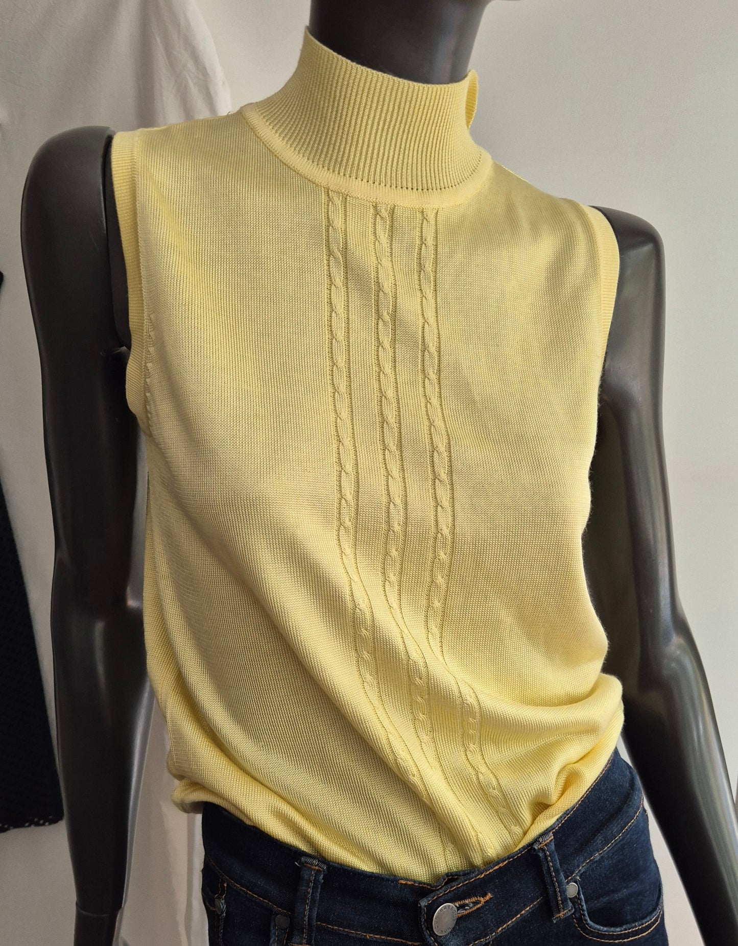 vintage butter yellow pleteni top, viskoza 🧈