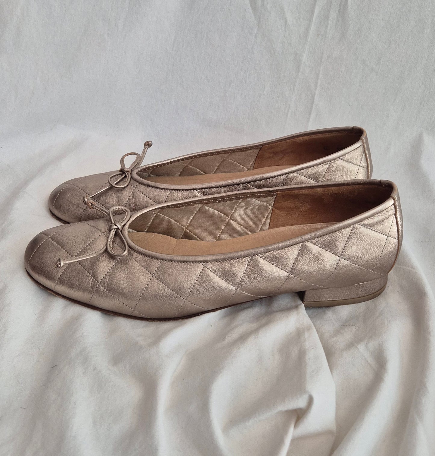 divne vintage metalik balerinke, koža, za 39