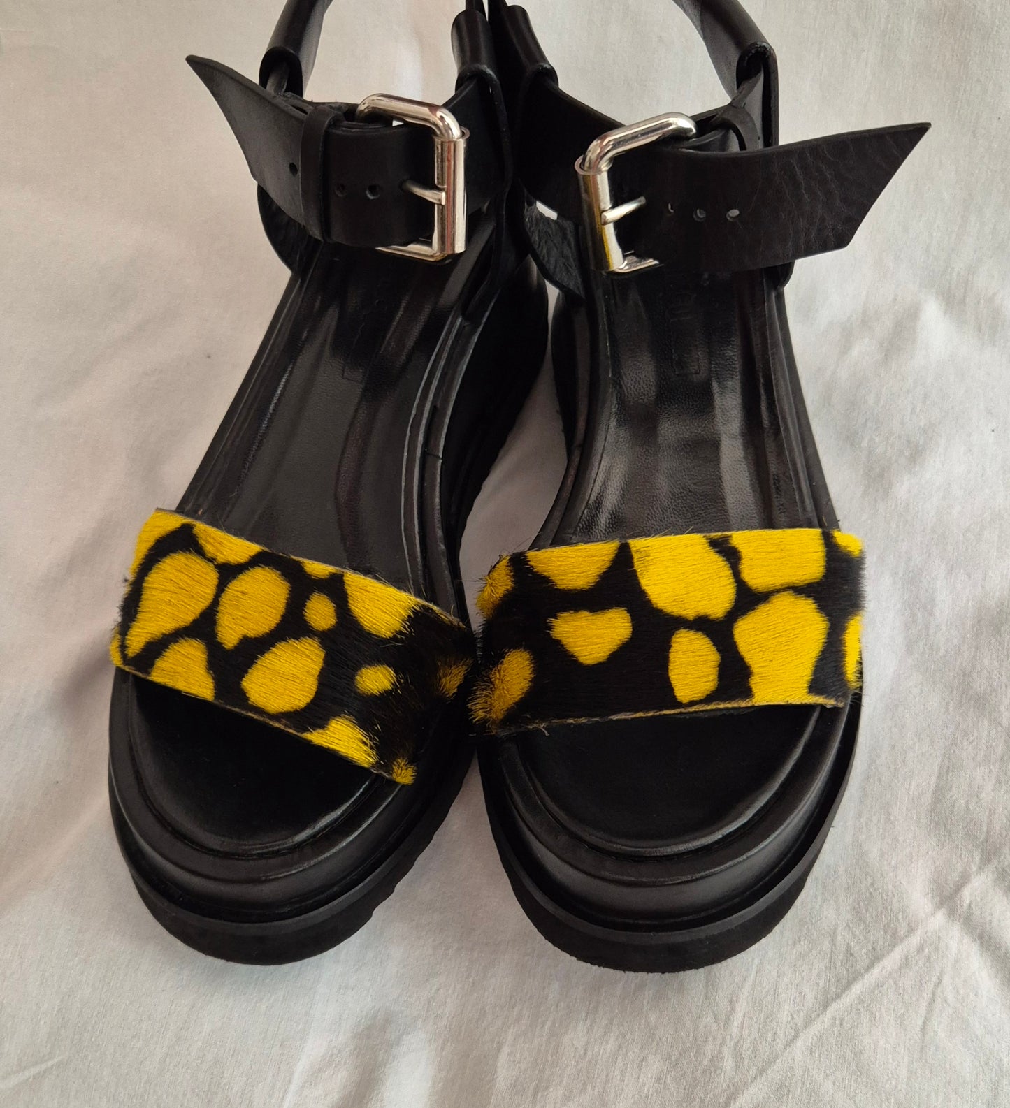 ALEXANDER MCQUEEN sandale, koža i dlaka, 38
