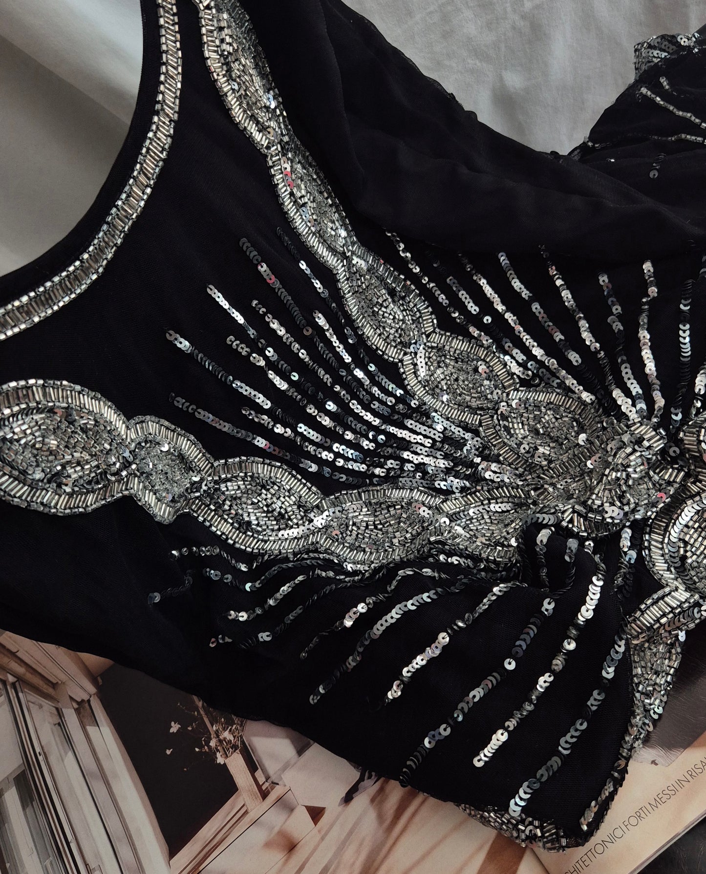 FROCK AND FRILL luksuzna sequin haljina