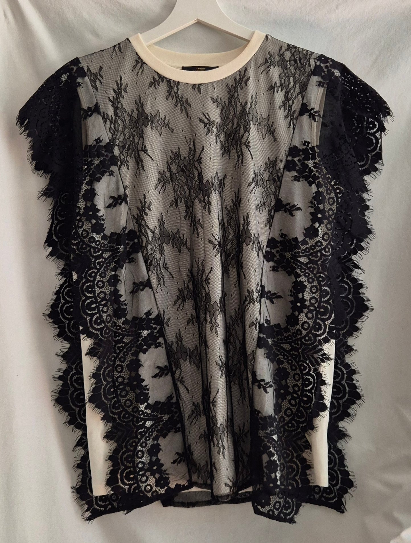 TWINSET top s čipkom