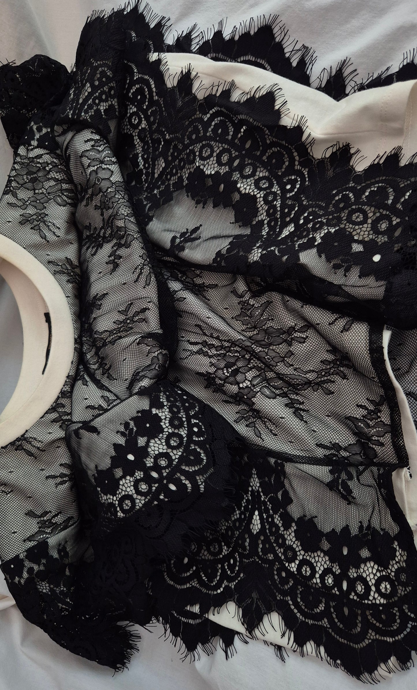 TWINSET top s čipkom