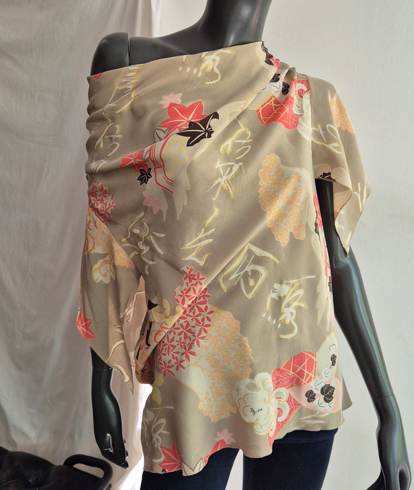 vintage bluza posebnog lepršavog kroja, svila
