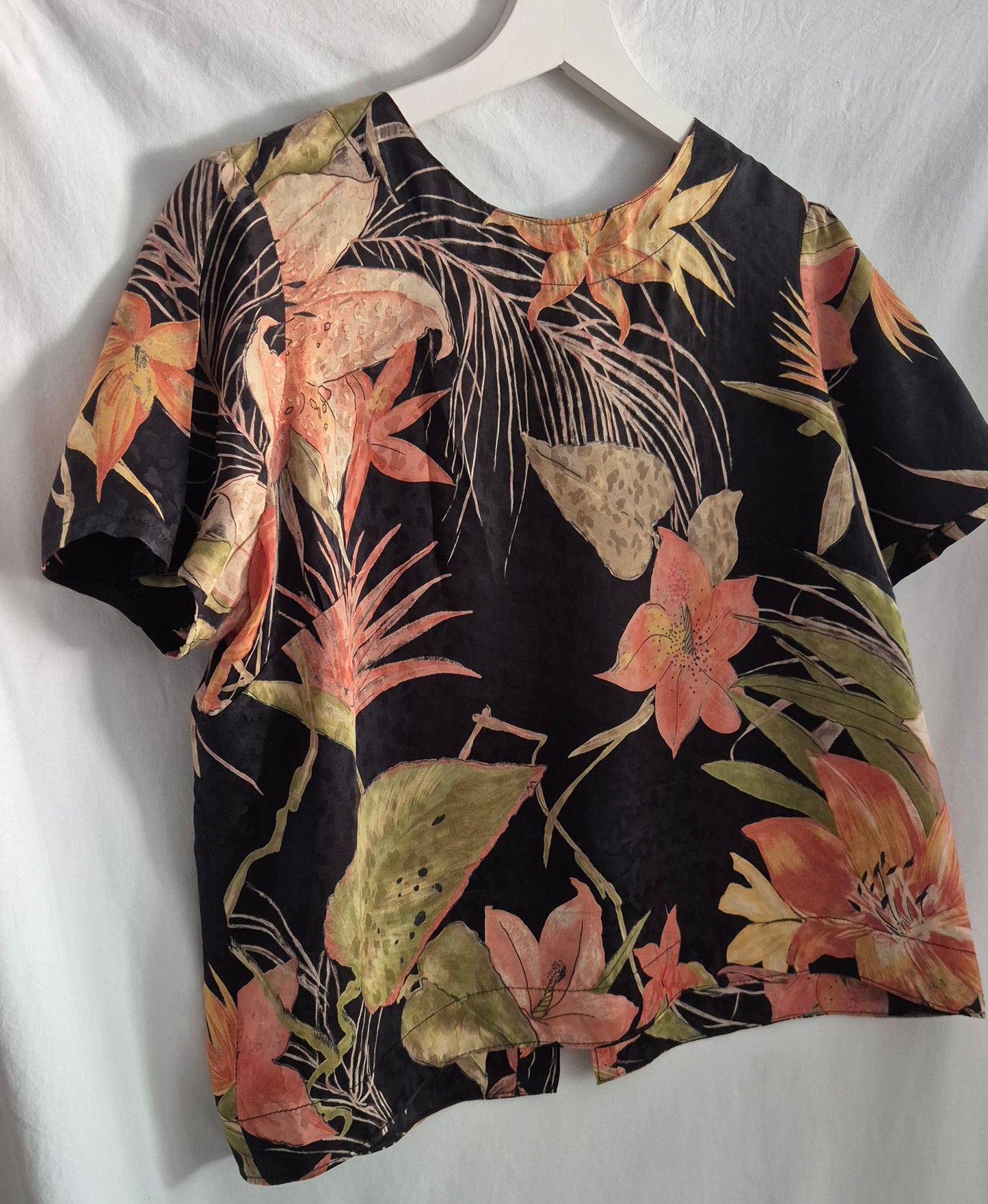 vintage bluza, uzorak ljiljana, svila