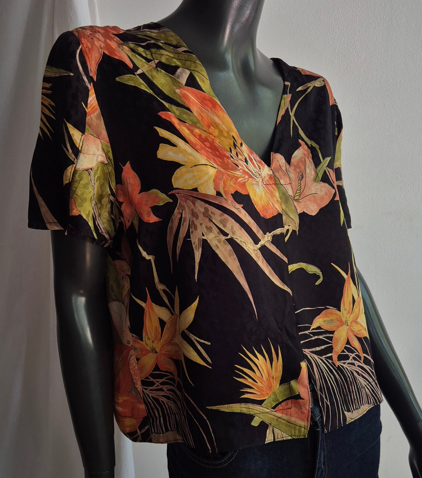 vintage bluza, uzorak ljiljana, svila