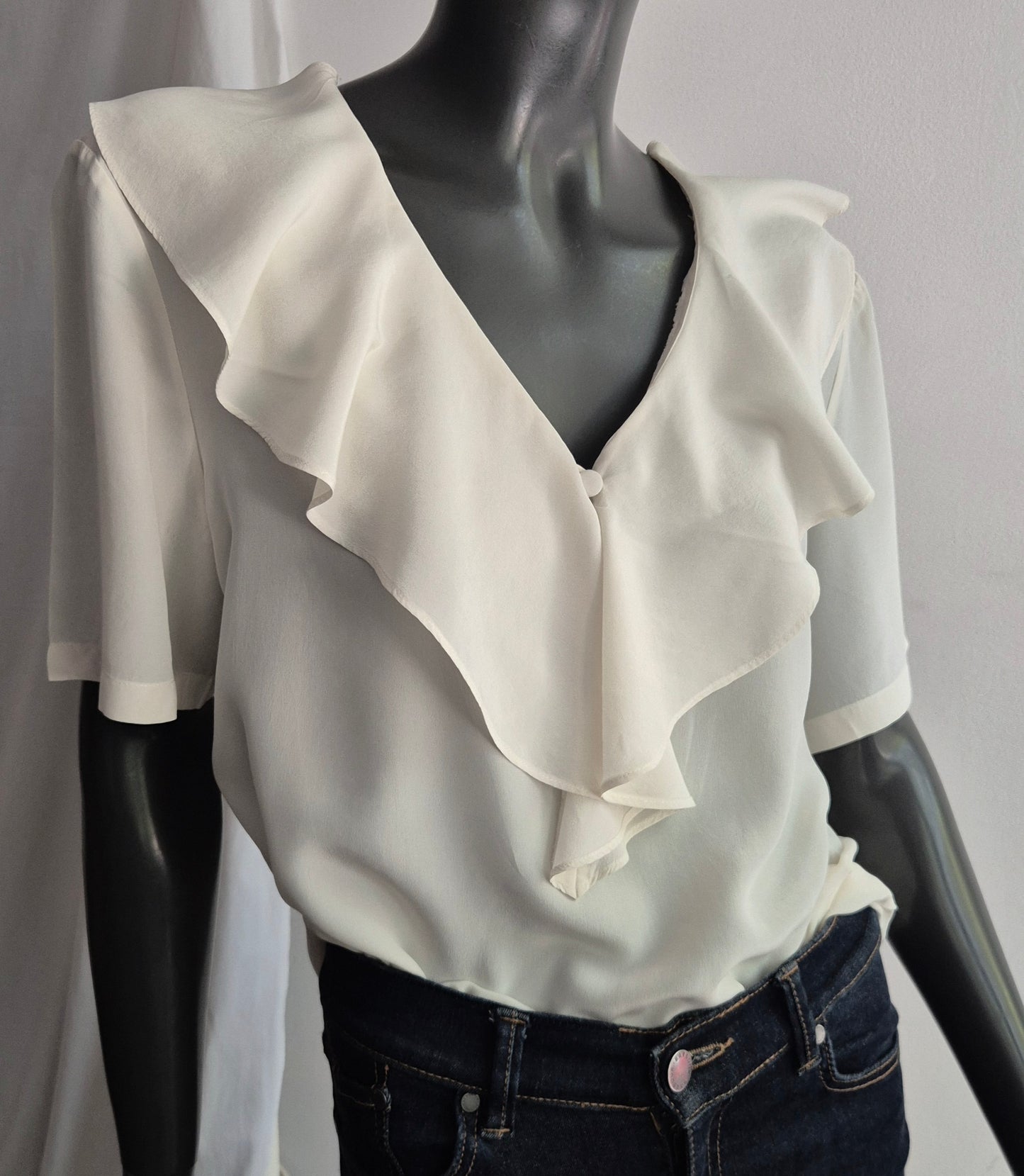 bluza s volanom, svila, nova 🤍