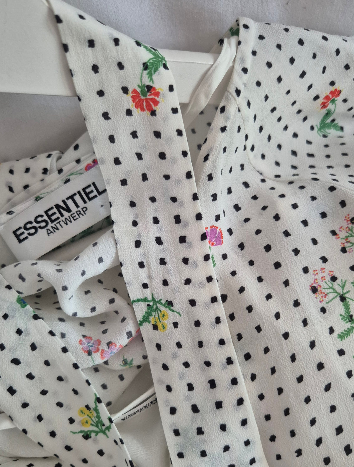 ESSENTIEL ANTWERP duža haljina s remenom, viskoza, nova