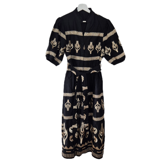 prekrasna crna haljina sa zlatnim vezom, popelin