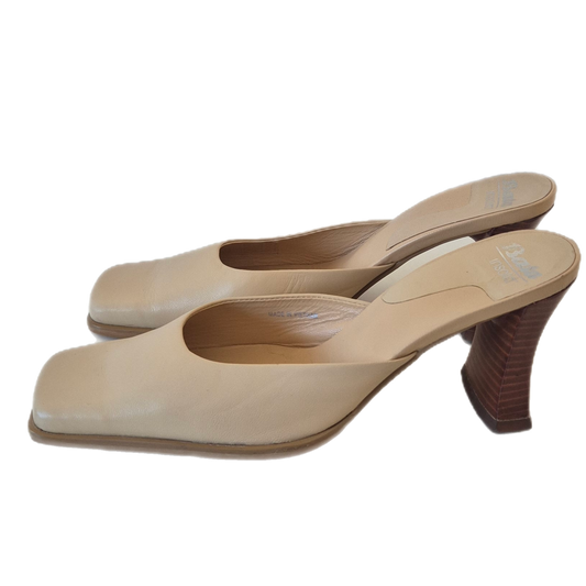 BATA bež vintage natikače, koža, 39